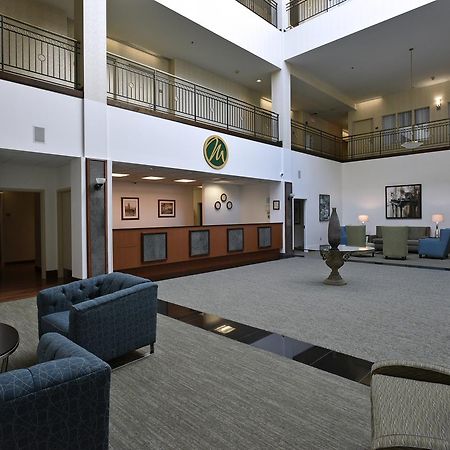 Maron Hotel & Suites Danbury Bagian luar foto