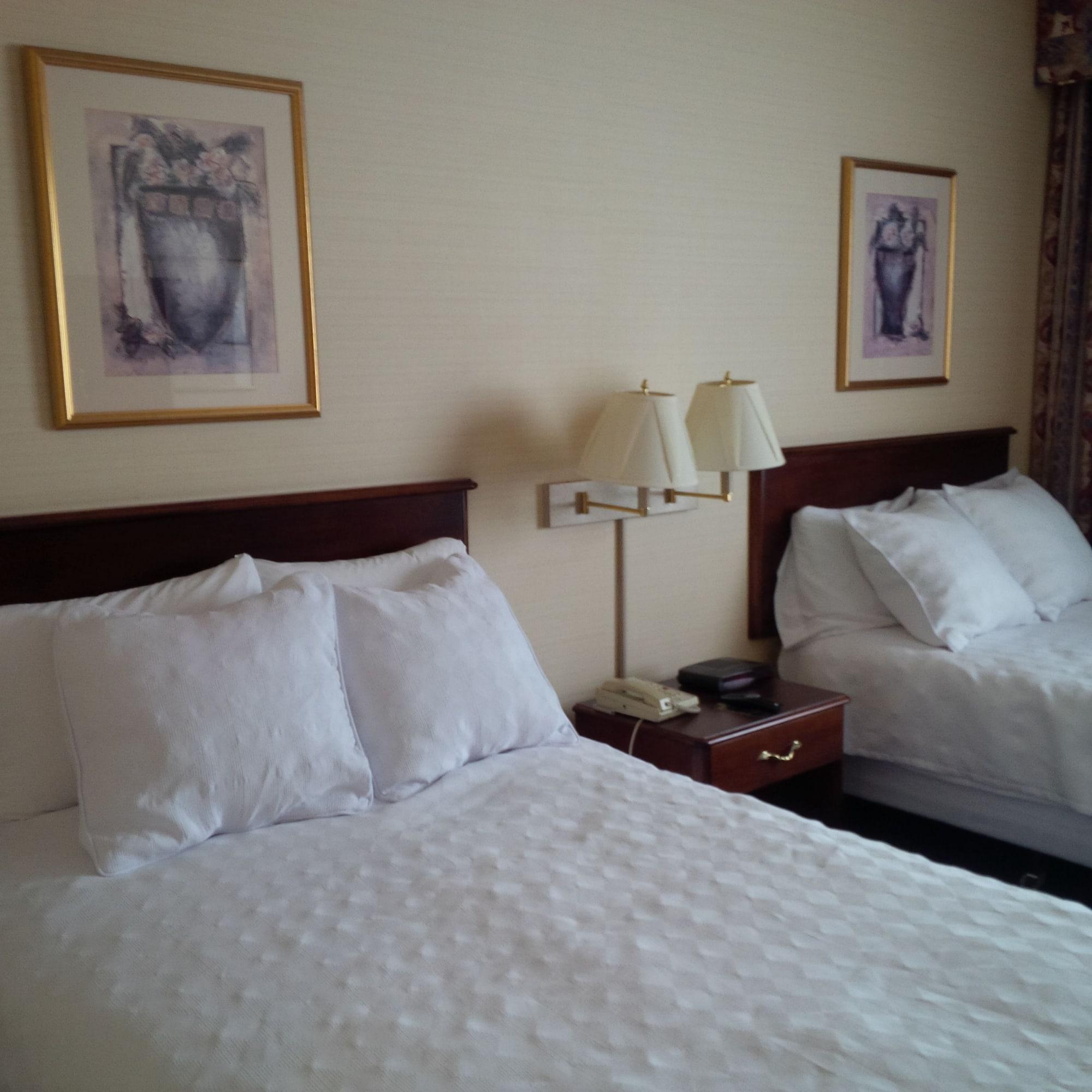 Maron Hotel & Suites Danbury Bagian luar foto
