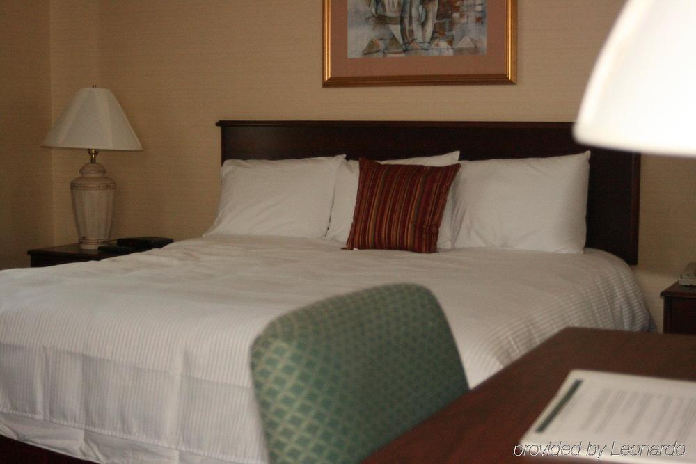 Maron Hotel & Suites Danbury Ruang foto