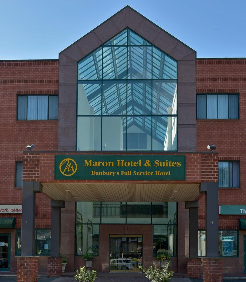 Maron Hotel & Suites Danbury Bagian luar foto