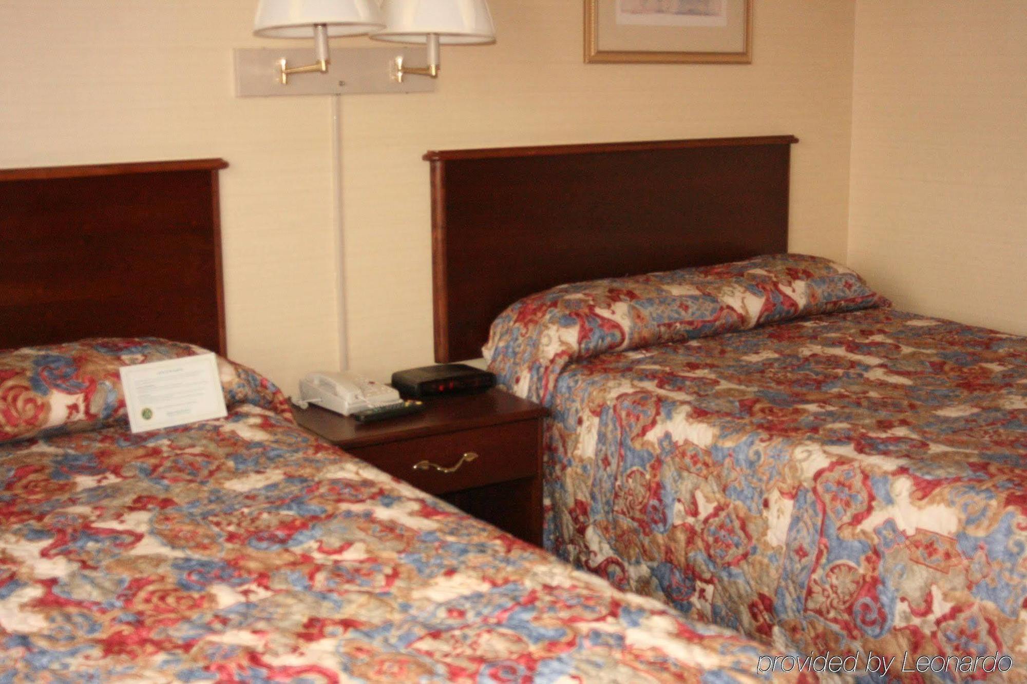 Maron Hotel & Suites Danbury Ruang foto
