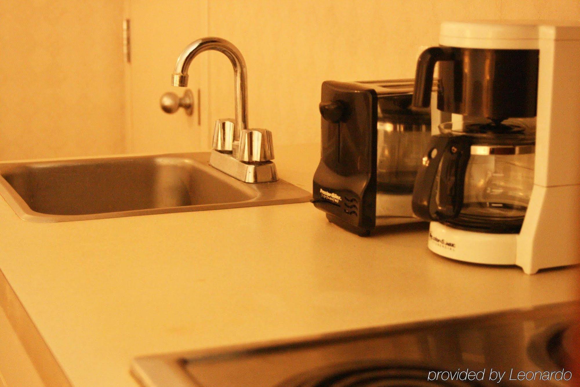 Maron Hotel & Suites Danbury Ruang foto